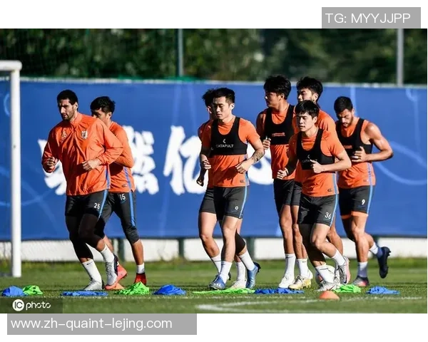 泰山队揭露练习，四外援在列，多位小将参与合练，后防线要调整